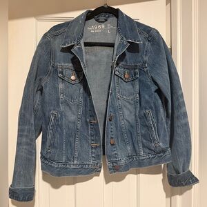 GAP 1969 Classic Denim Jacket Women’s Size L Medium Wash Button Front Trucker
